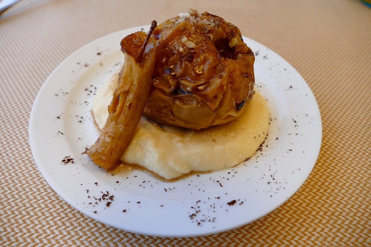 Manzana asada con canela en AirFryer