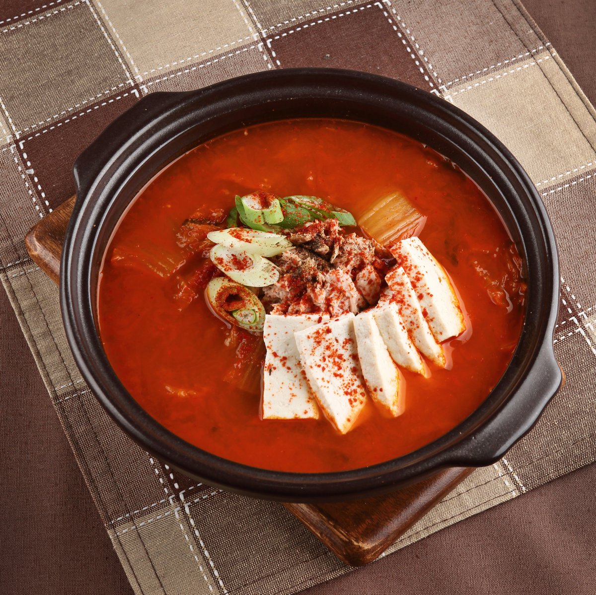 Kimchi jjigae