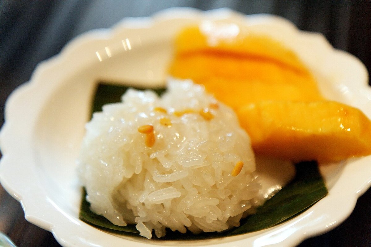 Arroz con mango (sticky rice)